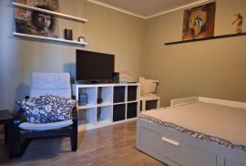 Rijeka, Bulevard, 2S stan, 49 m2 za dugoročan najam s pogledom, Rijeka, Wohnung