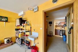 Opatija, Ičići – Trosoban stan s garažom 250 m od mora, Opatija - Okolica, Appartement