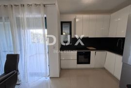 ZADAR, ZATON - Moderno uređen apartman s garažom 150 m od mora, Nin, شقة