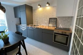 Zagreb, Maksimir, prekrasan uređeni dvosoban stan za najam, NKP 67 m2, Zagreb, Appartement