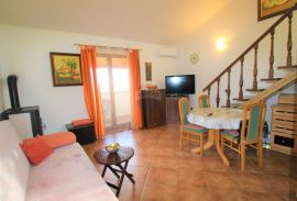 Rovinj,namješteni stan-69m2- na savršenoj lokaciji +parking, Rovinj, Daire