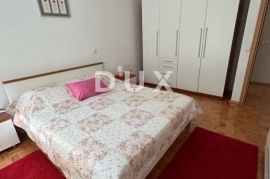 BIOGRAD NA MORU - stan u prizemlju sa okućnicom, Biograd Na Moru, Flat