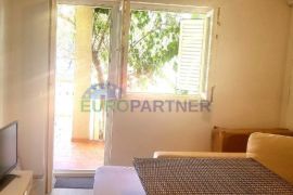 Apartmanska kuća sa 3 apartmana od 150 m2, Privlaka Zadar, Privlaka, Σπίτι