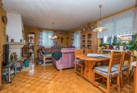 Apartmanska kuća s 4 apartmana, Poreč, 3km od mora, Poreč, Σπίτι