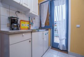 Apartmanska kuća s 4 apartmana, Poreč, 3km od mora, Poreč, Σπίτι