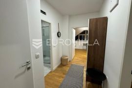 Đakovo, Centar, moderan dvosoban stan 65 m2, Đakovo, Διαμέρισμα