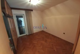 Opatija samostojeća kuća 300 m2 pogledom na more, Opatija, بيت