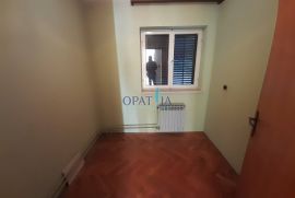 Opatija samostojeća kuća 300 m2 pogledom na more, Opatija, بيت