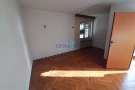 Opatija samostojeća kuća 300 m2 pogledom na more, Opatija, بيت