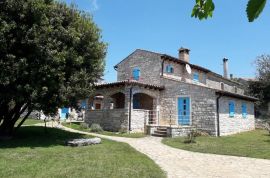 Istra - Kanfanar - kamena villa s bazenom na osami, Kanfanar, Maison