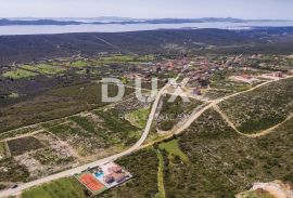 ZADAR, DEBELJAK - Građevinsko zemljište (1033m²) u mirnom naselju, Sukošan, Tierra