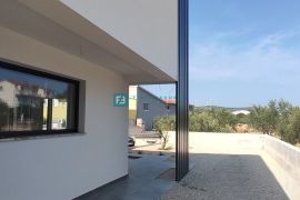 VODICE, novo, moderna dvojna kuća, vrt, parking, S1, Vodice, بيت