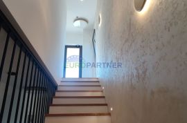 Dizajnerska vila s prekrasnim pogledom na more, 385 m2, prodaja, Dugi Rat, Дом