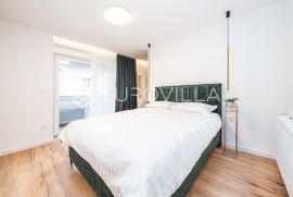 Zagreb, Gračani, luksuzan trosobni stan sa privatnim vrtom, prvi najam, NKP 80 m2 + 2 GPM, Zagreb, Appartamento