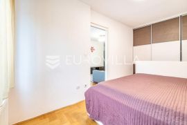 Zagreb, Crvenog Križa, dvosoban stan na 1. katu s liftom + PM, Zagreb, Apartamento