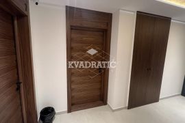 Crveni krst, Garaža, Prazan 55m2, VPR, terasa, Vračar, Коммерческая недвижимость