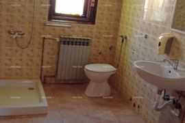 Kuća Prodaja kuće s apartmanima u Puli  blizu mora, s pogledom na more, Pula, House