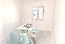 OPATIJA, POBRI - 2S+DB stan na 1. katu s parkingom 72 m2, Opatija - Okolica, Apartamento