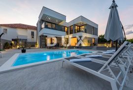 ZADAR, ZATON - Prekrasna luksuzna vila s grijanim bazenom, Nin, Haus