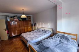 Stan na Vežici sa velikom okućnicom, Rijeka, Apartamento