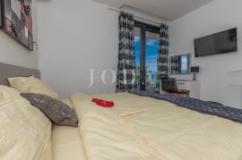 Selce, moderan apartman 90 metara od mora, Crikvenica, Διαμέρισμα