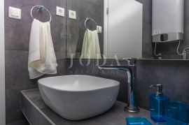 Selce, moderan apartman 90 metara od mora, Crikvenica, Διαμέρισμα