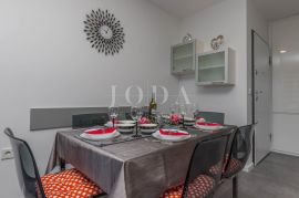 Selce, moderan apartman 90 metara od mora, Crikvenica, Διαμέρισμα