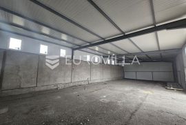 Osijek, Industrijska zona čepin, dva skladišta od 200 m2, 5 eur/m2, Osijek, Gewerbeimmobilie