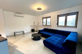 ZAGREB - ČRNOMEREC - MODERAN PENTHOUSE SA GARAŽOM I VPM!, Črnomerec, Appartement