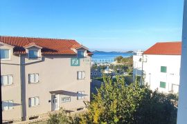 SRIMA, top lokacija, 75 m do plaže, pogled na more, terasa, Vodice, Appartment