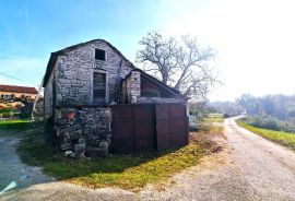 Istra,Oprtalj,okolica-Samostojeća kamena kuća s okućnicom, Oprtalj, Maison