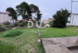 OTOK UGLJAN, UGLJAN - Katnica s dva apartmana 150 m od mora, Preko, Kuća