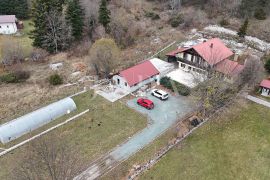 Lukovo, kuća sa velikom okućnicom na idiličnoj lokaciji, Vinodolska Općina, Ev