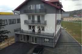 Trosoban stan u kući 60m2, Rajlovac, Sarajevo Novi Grad, Appartamento