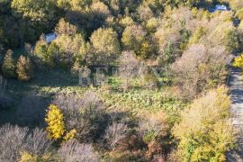 Bribir - zemljište pravilnog oblika u mirnom okruženju, Vinodolska Općina, Terra