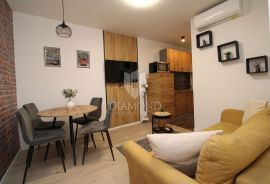 Dva apartmana na Korzu, Rijeka, Appartment