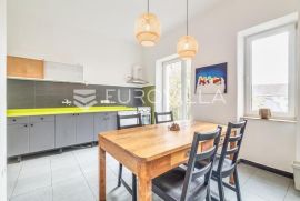 Zagreb, Britanski trg, prekrasan stan NKP 85 m2, Zagreb, Apartamento