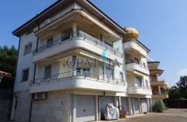 Opatija-Pobri dvoetažni stan 1.kat. 77.66 m2 sa lijepim pogledom, Opatija - Okolica, Apartamento