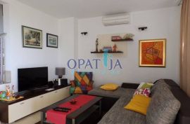 Opatija-Pobri dvoetažni stan 1.kat. 77.66 m2 sa lijepim pogledom, Opatija - Okolica, Apartamento