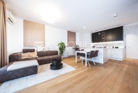 Zagreb, Jarun, prekrasan trosoban stan s parkirnim mjestom  NKP 65 m2, Zagreb, Stan