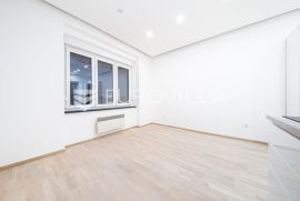 Zagreb, Branimirova, novoadaptirana garsonijera NKP 24 m2, Zagreb, Stan