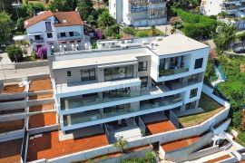 OPATIJA, stan 2S+DB s vrtom, u novogradnji s pogledom na more (A204), Opatija, Daire