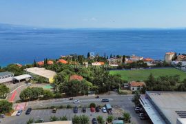 OPATIJA, stan 2S+DB s vrtom, u novogradnji s pogledom na more (A204), Opatija, Flat