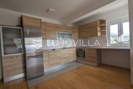 Makarska, trosoban stan na odličnoj lokaciji, Makarska, Apartamento