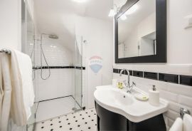 Rovinj,savršeno uređeni apartman na neponovljivoj lokaciji, Rovinj, Kвартира