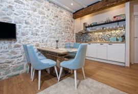 Rovinj,novogradnja u starom gradu,1 kat,namješten-41m2, Rovinj, Appartement