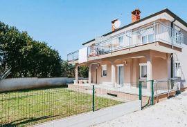 Istra, Umag okolica, apartmanska samostojeća kuća, Umag, Famiglia