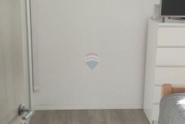 Baška - lijep i prostran stan 78m2, parking, Baška, Appartement