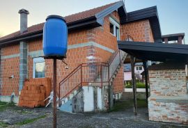 Velika Gorica, Poljana Čićka, kuća 69 m2 sa prostranim zemljištem, Velika Gorica - Okolica, House