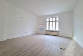 Zagreb, Centar stan 205 m2 s balkonom u adaptiranoj zgradi, Donji Grad, Wohnung